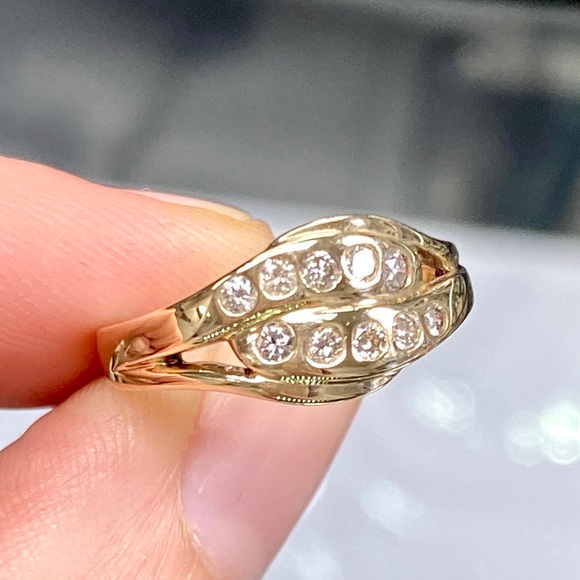 10k Yellow Gold 0.75 Carat Diamond Swirl Dome Band Ring - Picture 9 of 12